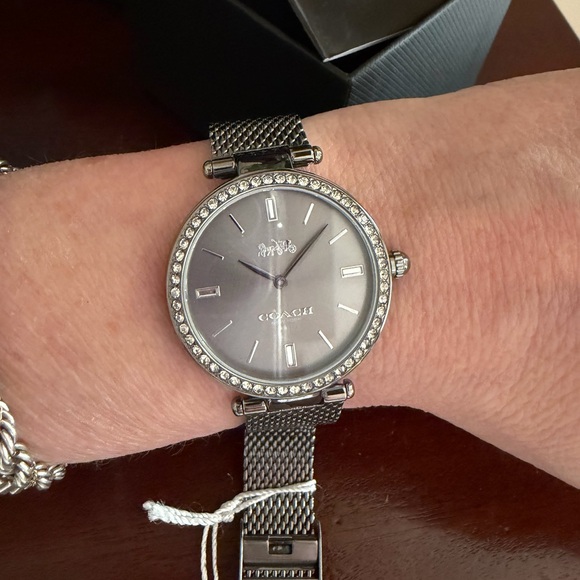 NWT Coach Park Quartz Mesh Strap 34mm Watch - Picture 11 of 12